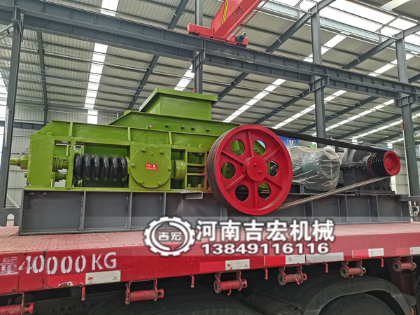 為什么碳素行業青睞雙齒輥破碎機？——破碎效率與維護成本分析！